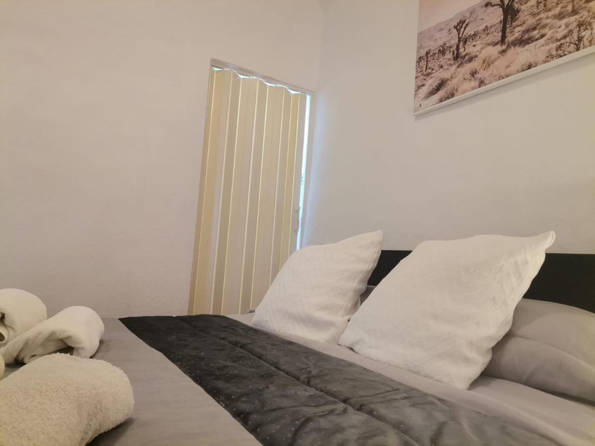Evora Romana Alojamentos T2 Aqueduto Buitenkant foto